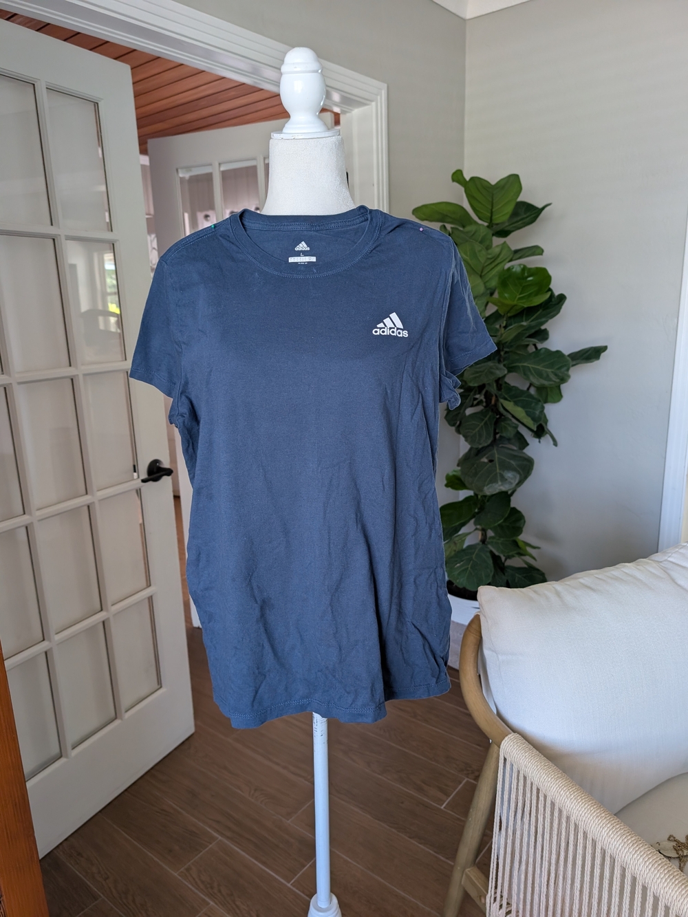 adidas Navy Short Sleeve Crew Logo T‑Shirt Large